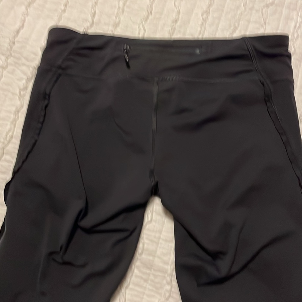 Lululemon Capris-8 - Picture 5 of 10